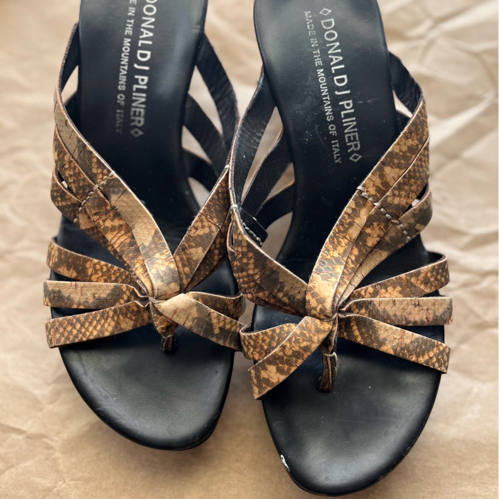 Donald J. Pliner Women's Snakeskin Pattern Sandals